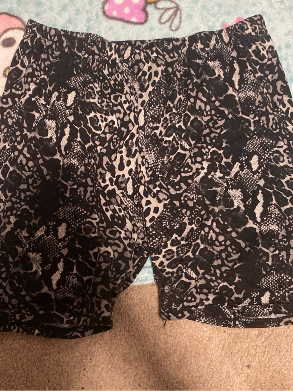Women's Black & Grey Animal-Print Bike Shorts